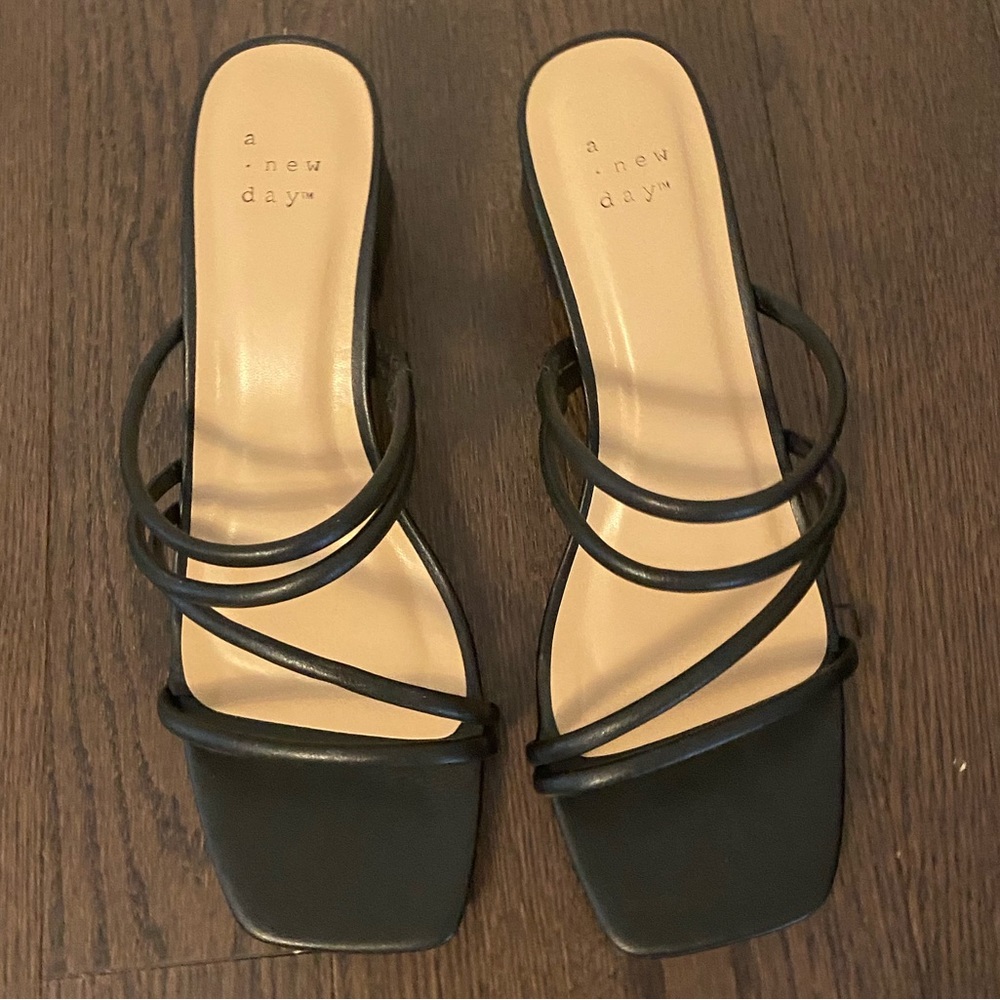 Block heels - Picture 1 of 4